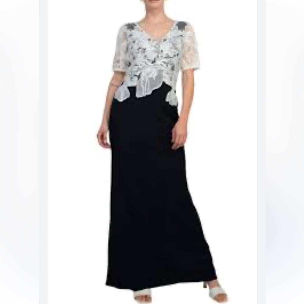 Adrianna Papell Floral AppliquƩ Maxi Gown Navy / White Size 10 New with tag